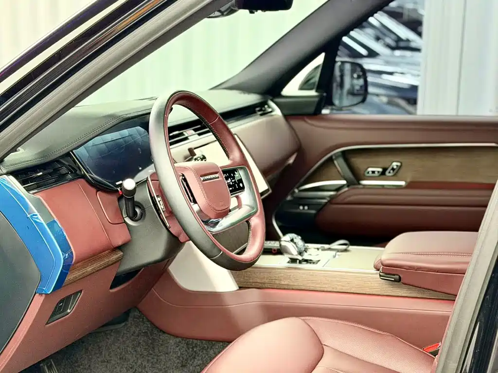 Land Rover Range Rover 2026 — фото 13