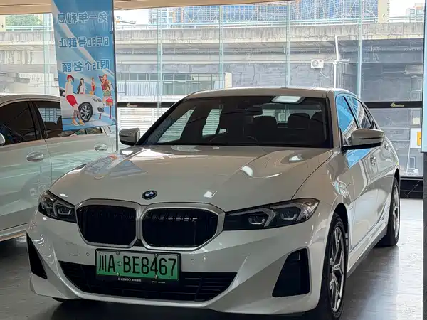 BMW i3 2024