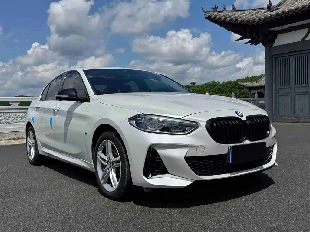 BMW 1 Series 2022