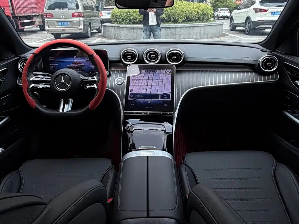 Mercedes-Benz C-Class 2023 — фото 2