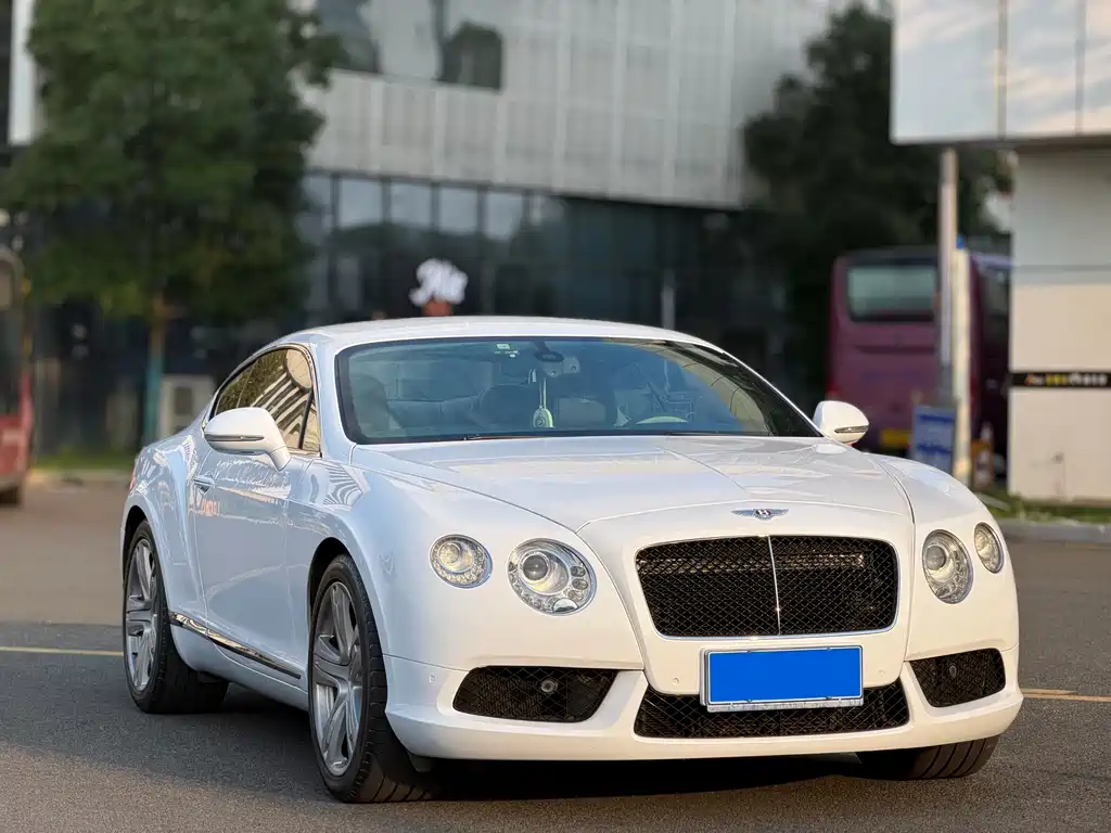 Bentley Continental 2012 — фото 3