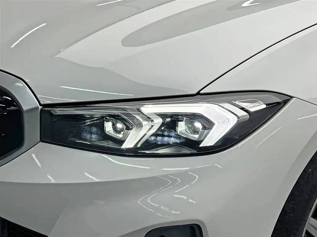 BMW i3 2024 — фото 9