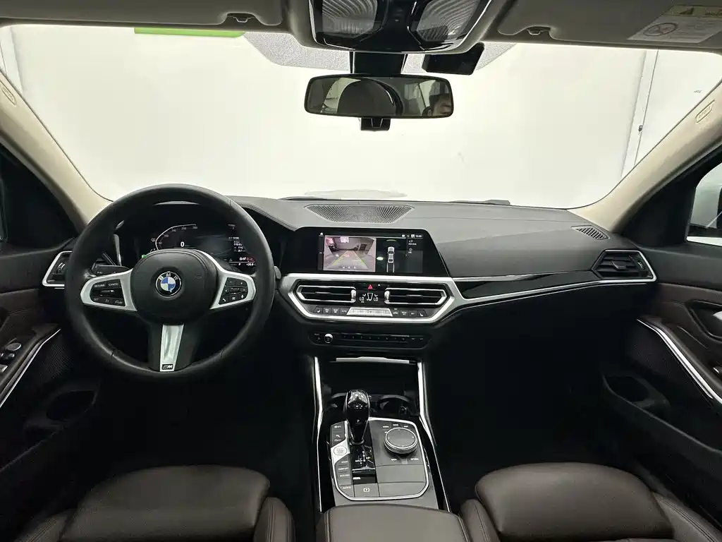 BMW 3 Series 2022 — фото 10