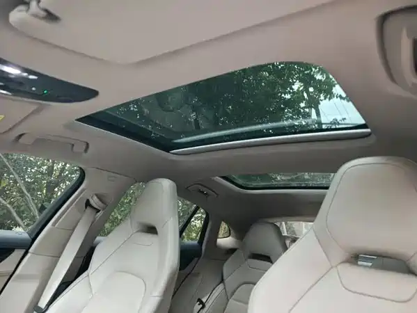 Porsche Panamera 2024