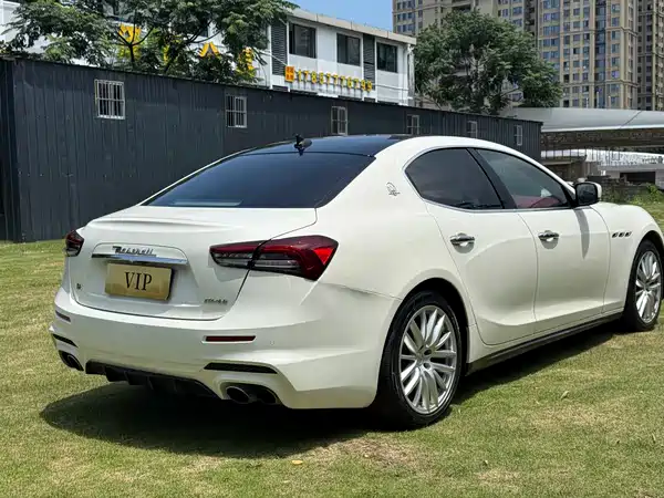 Maserati Ghibli 2016