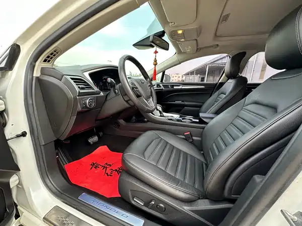 Ford Mondeo 2015