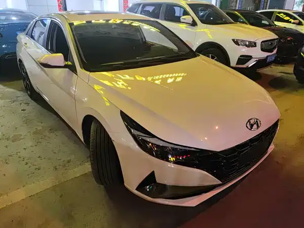Hyundai Elantra 2021