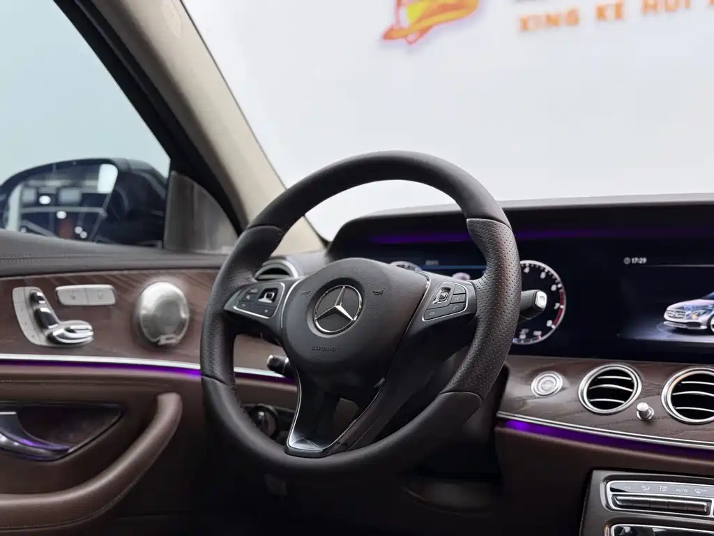 Mercedes-Benz E-Class 2018 — фото 10