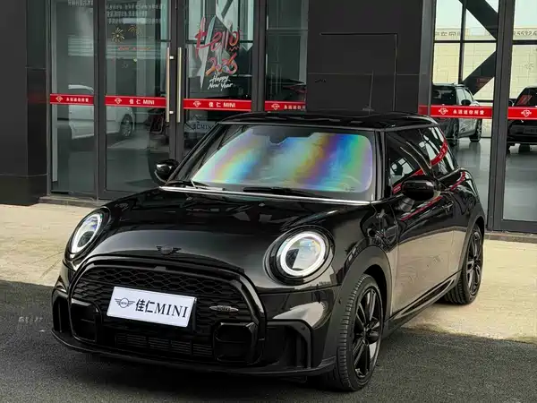 MINI MINI 2022