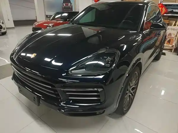Porsche Cayenne 2022