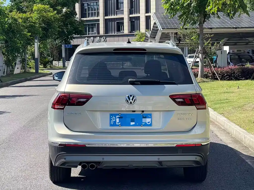 Volkswagen Tiguan L 2018 — фото 9