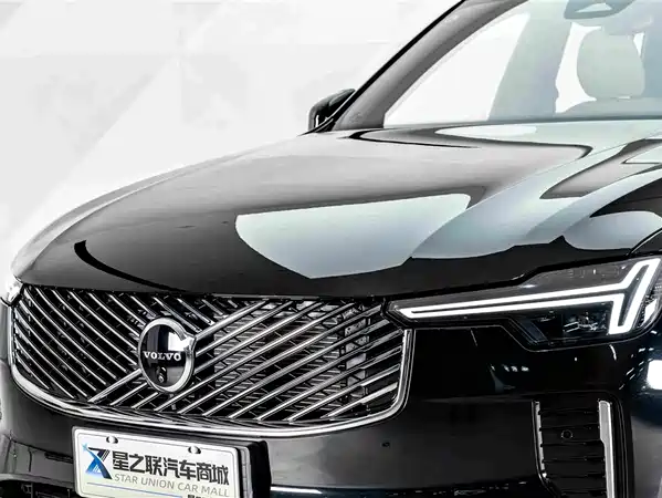 Volvo XC90 Plug-In Hybrid 2026