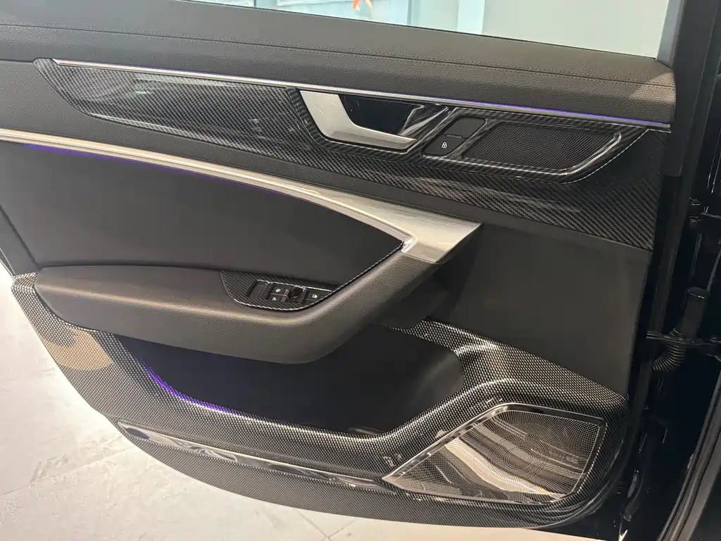 Audi A6L 2021 — фото 10