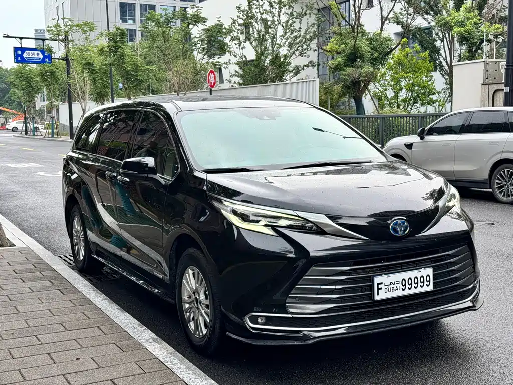 Toyota Sienna 2022