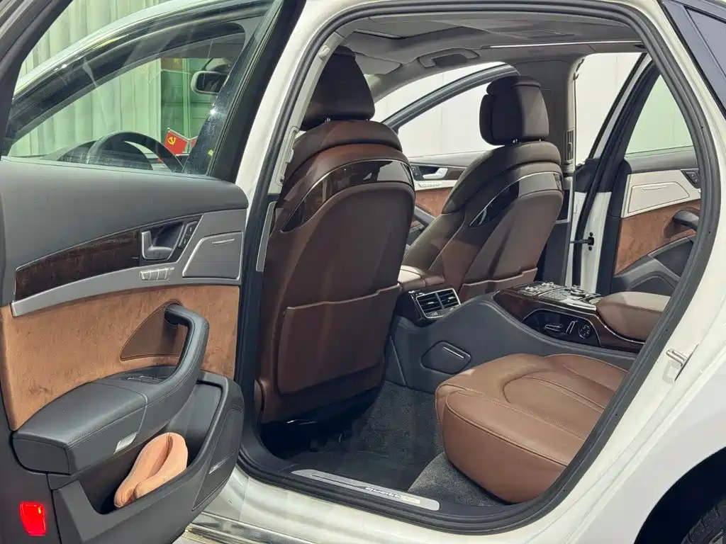 Audi A8 2015