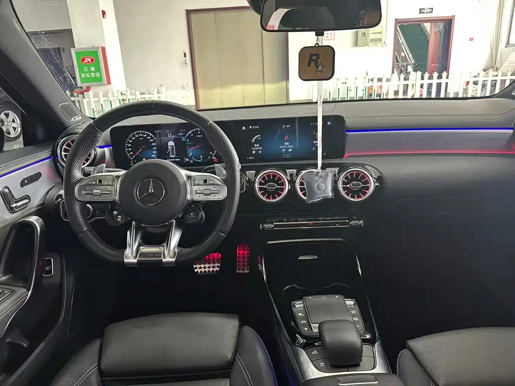 Mercedes-Benz A-Class AMG 2023 — фото 6