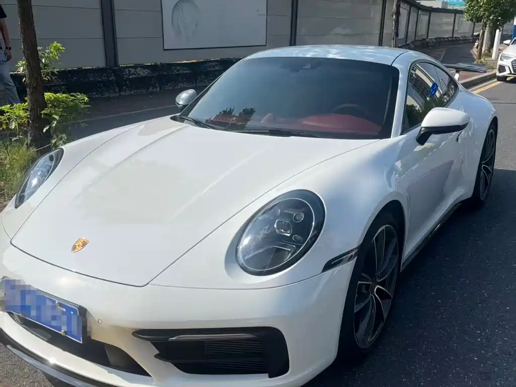 Porsche 911 2024