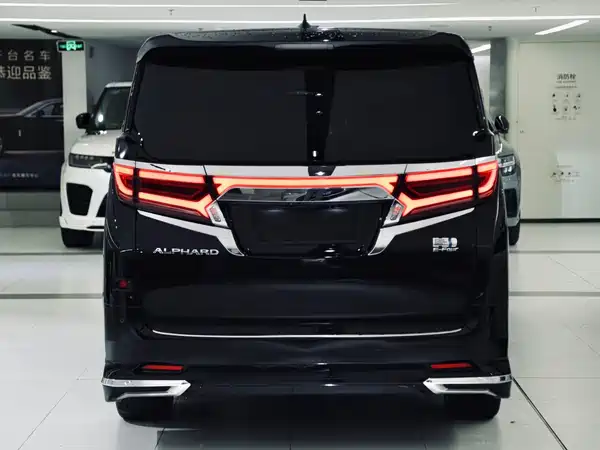 Toyota Alphard 2021