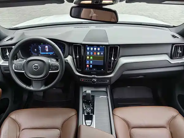 Volvo XC60 2022