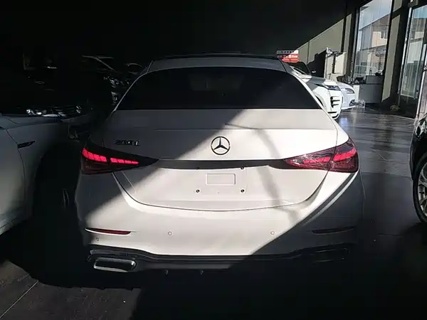 Mercedes-Benz C-Class 2022