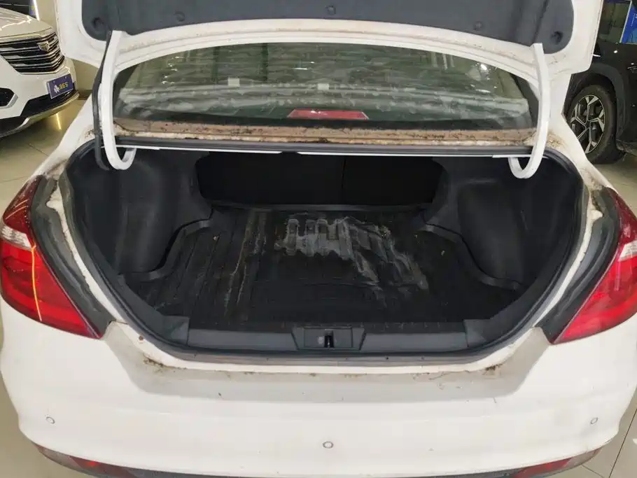 Geely Emgrand 2016
