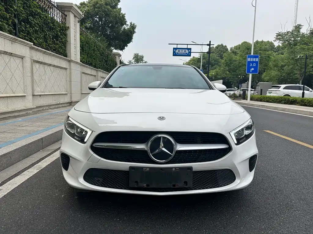 Mercedes-Benz A-Class 2020 — фото 2