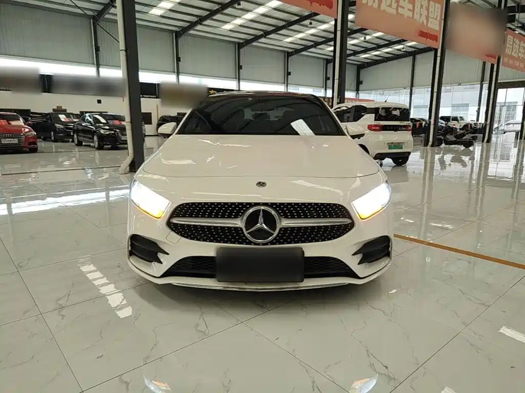 Mercedes-Benz A-Class 2021 — фото 3