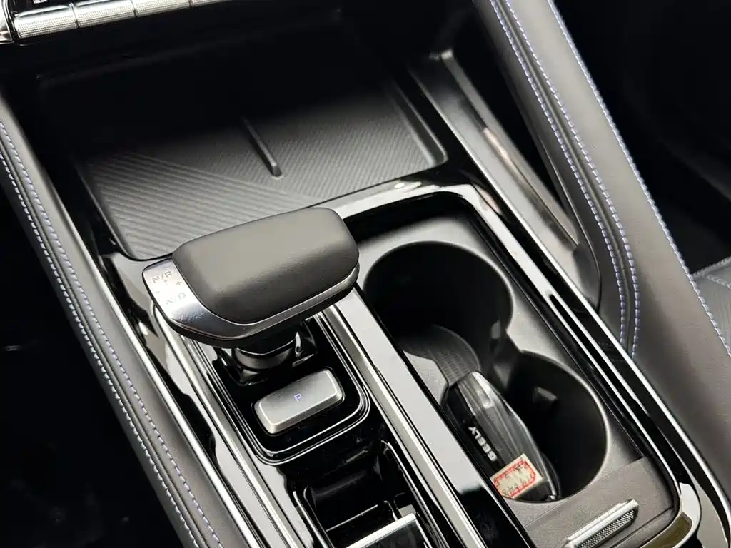 Geely Xingrui — фото 16