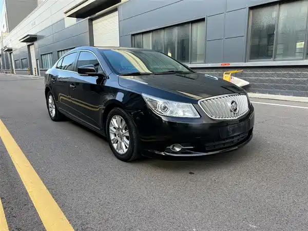 Buick LaCrosse 2012