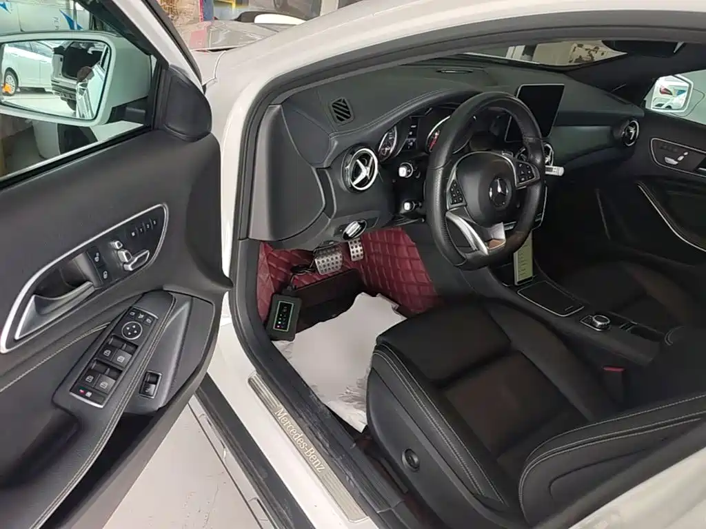 Mercedes-Benz GLA 2019 — фото 16
