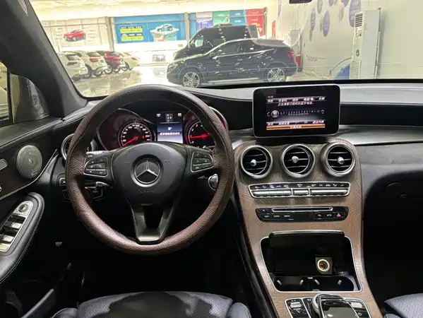 Mercedes-Benz GLC 2018