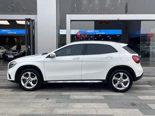 Mercedes-Benz GLA 2019