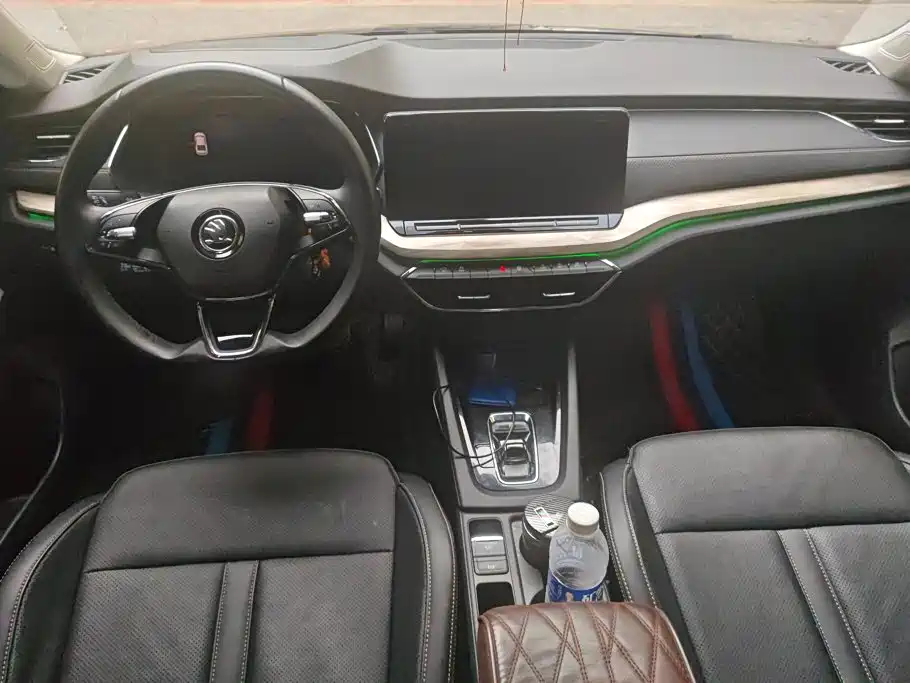 Skoda Octavia 2023 — фото 12
