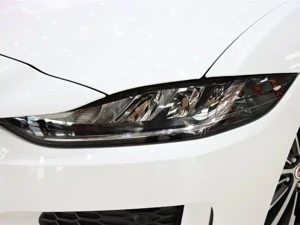 Jaguar XEL 2021