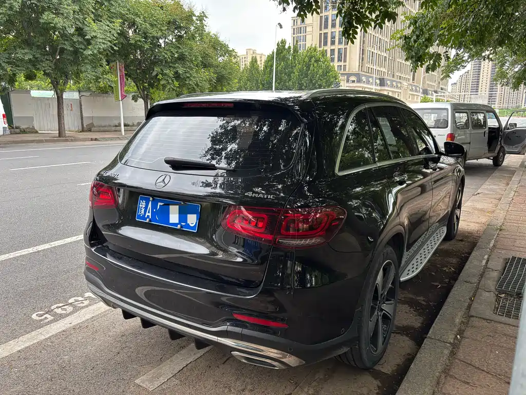 Mercedes-Benz GLC 2023