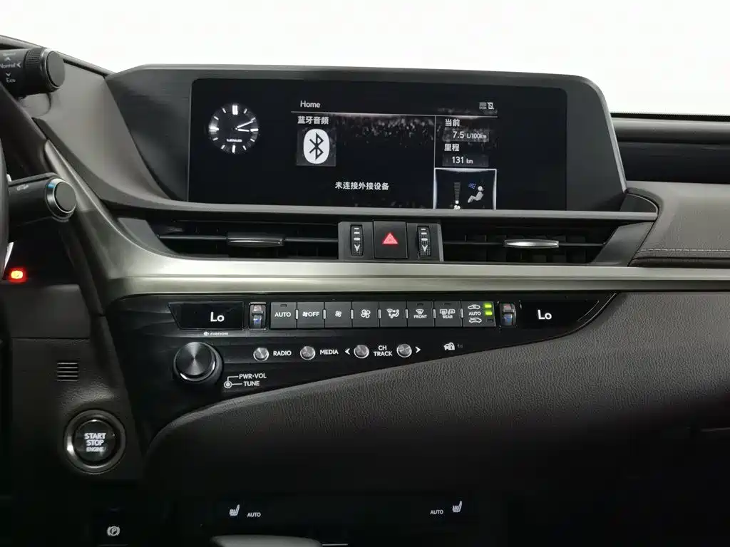Lexus ES 2020 — фото 12