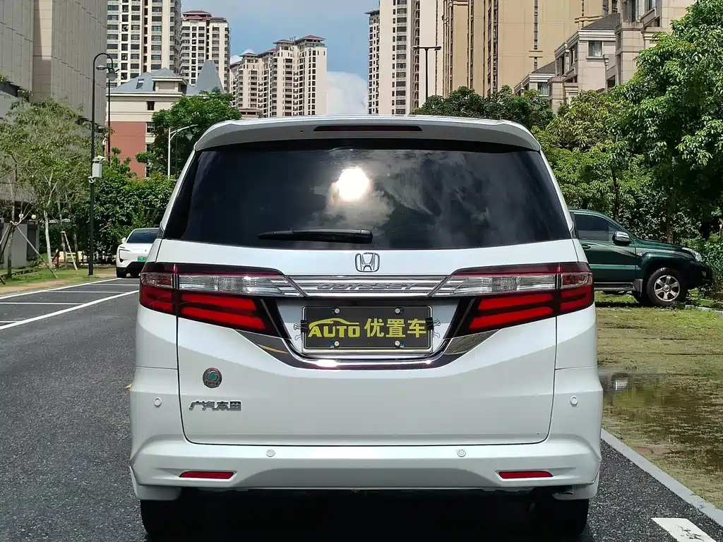Honda Odyssey 2016 — фото 5