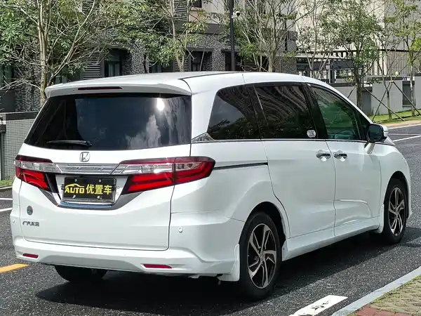 Honda Odyssey 2016