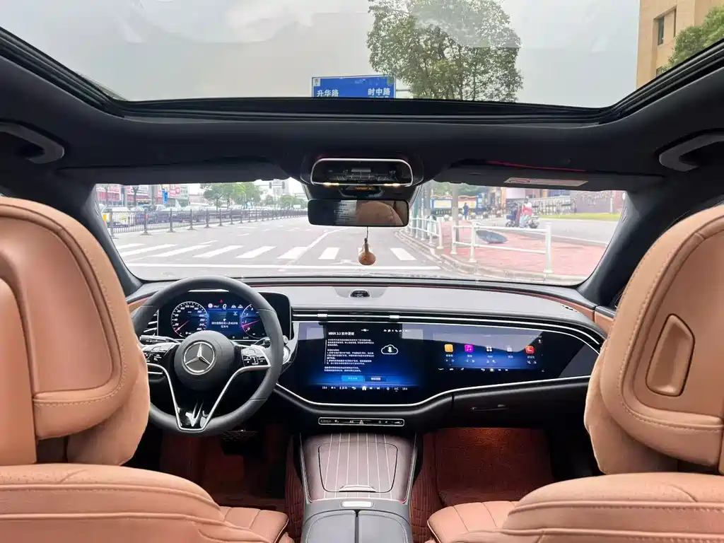 Mercedes-Benz E-Class 2025