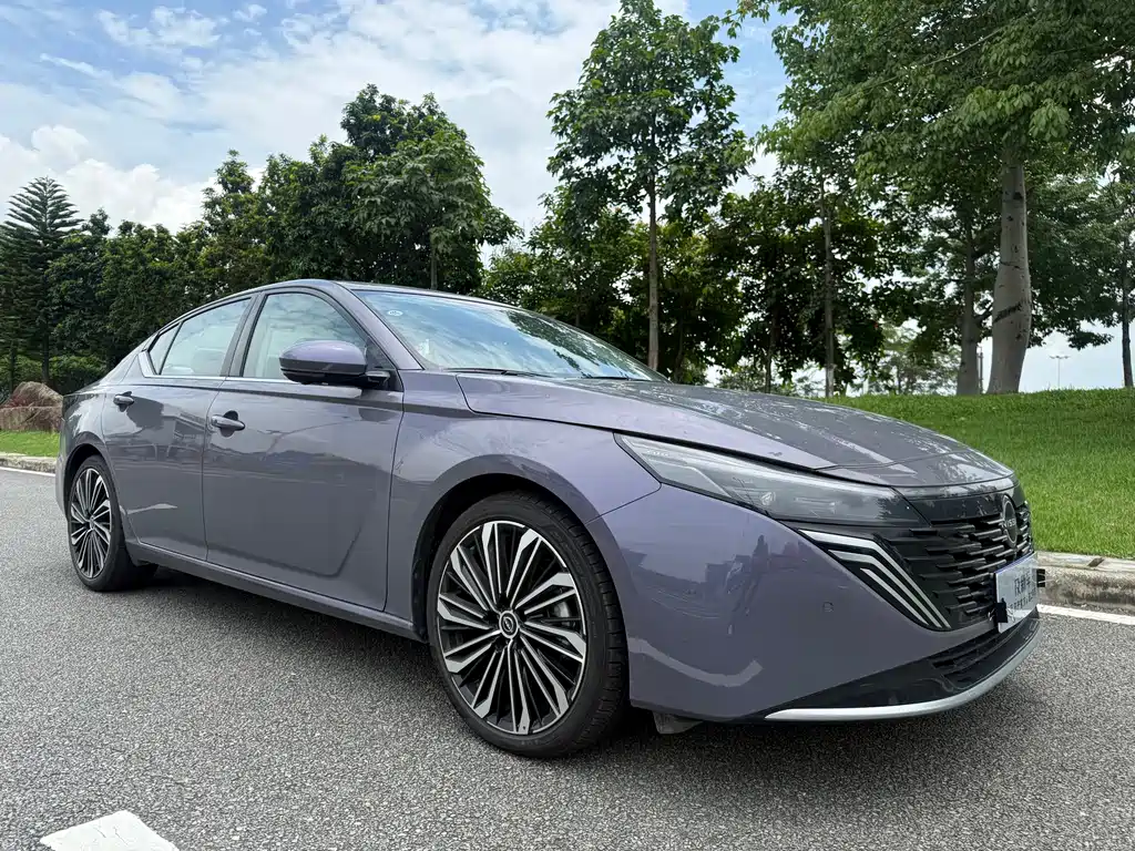 Nissan Teana 2025