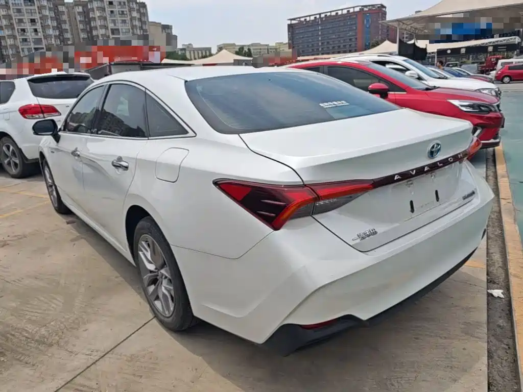 Toyota Avalon 2022