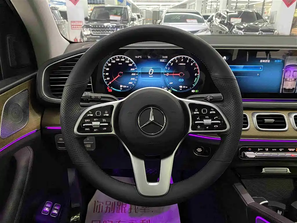 Mercedes-Benz GLE New Energy 2021 — фото 12
