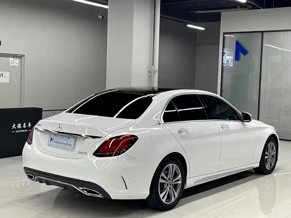 Mercedes-Benz C-Class 2021