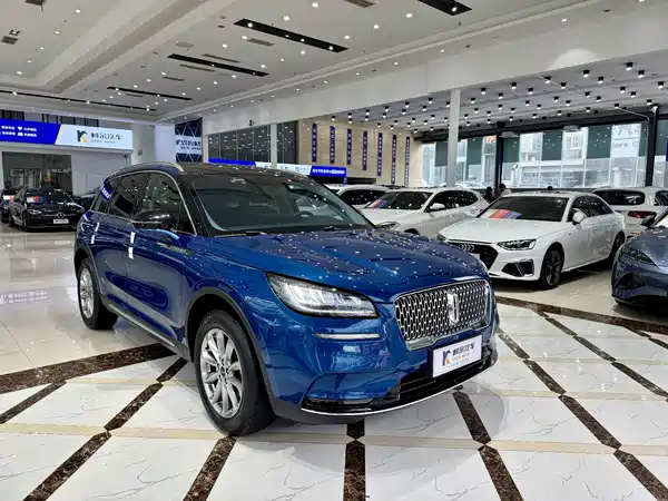 Lincoln Corsair 2021