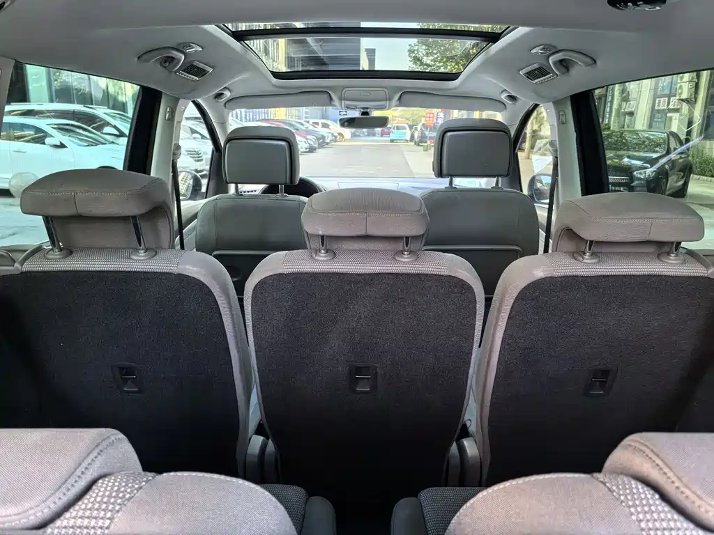 Volkswagen Sharan 2016 — фото 11