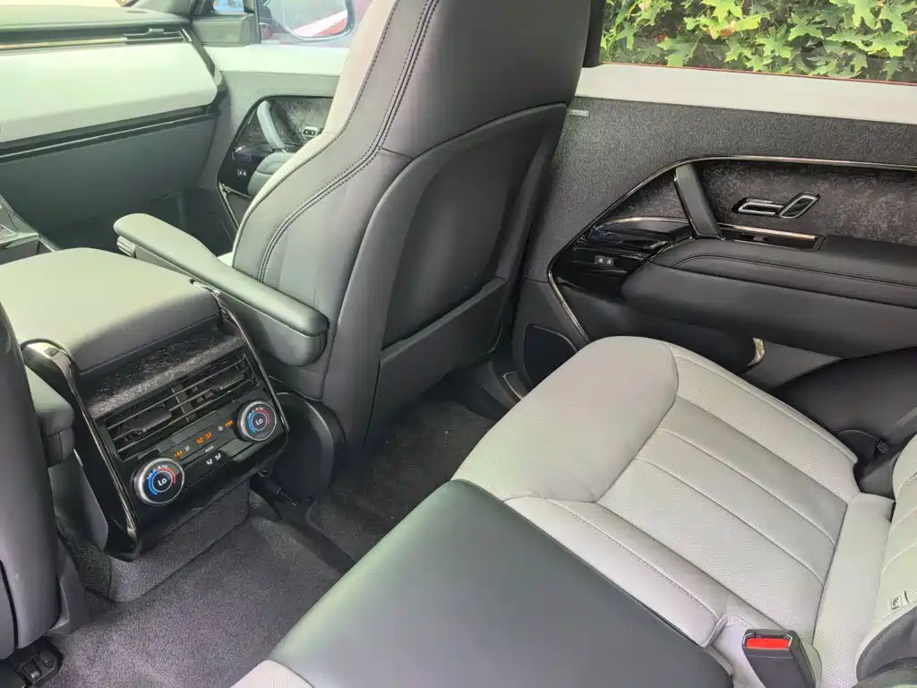 Land Rover Range Rover Sport New Energy 2024 — фото 10