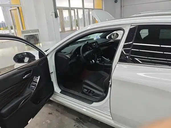Toyota Avalon 2025