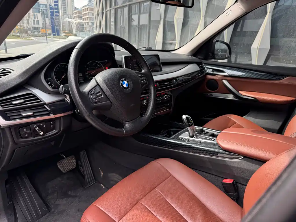BMW X5 2018 — фото 8