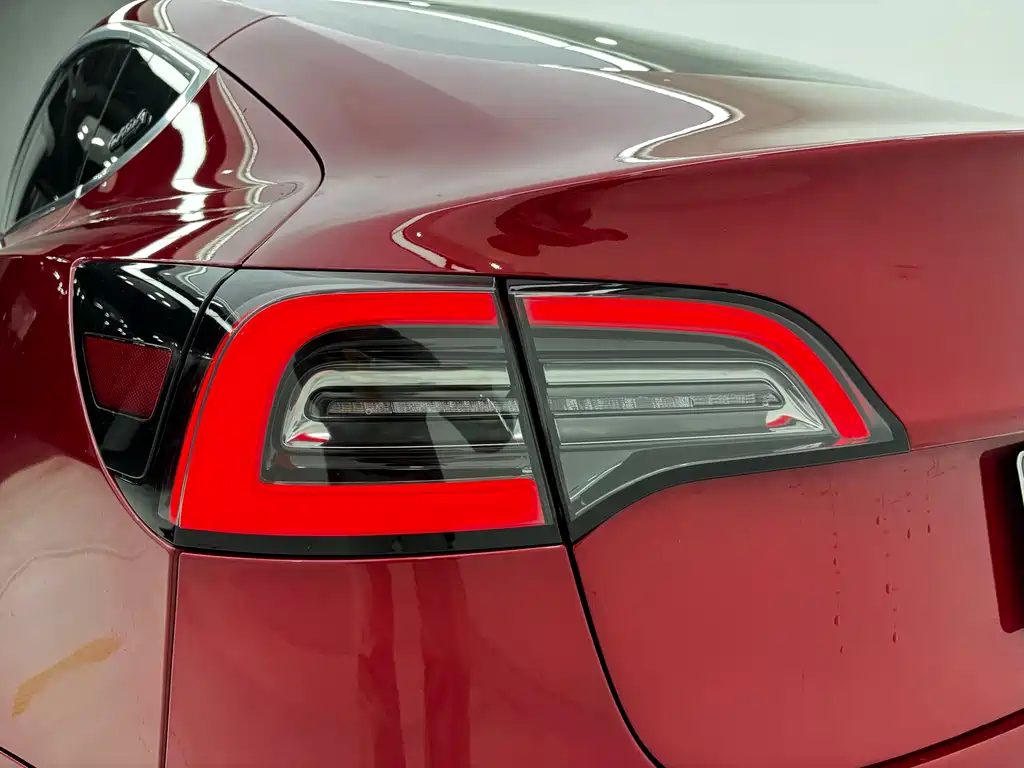 Tesla Model 3 2019 — фото 14