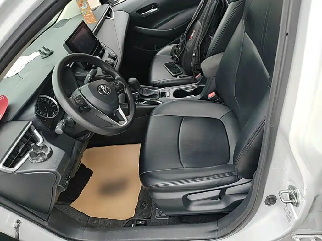 Toyota Corolla 2023 — фото 15